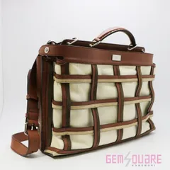 FENDI フェンディ ピーカブー アイコニックエッセンシャル バッグ 中古 アイボリー 7VA476のサムネイル