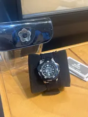 MARY QUANT（マリークワント）　レディース　ダイバーズウォッチ　クオーツ　電池切れのサムネイル