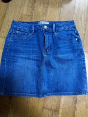 GUESS（ゲス） デニムスカートのサムネイル