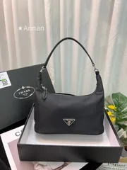 超美品 本日特価 送料込☆ 良品 レディース PRADA プラダ ショルダーバッグのサムネイル
