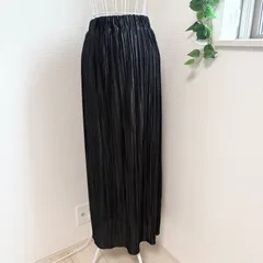 美品✨ sakishima tokyo サテンプリーツロングスカート 黒 ウエストゴムのサムネイル
