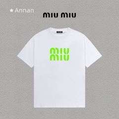 miu miu ウサギイラスト クロップドTシャツ　XS miu miu ウサギイラスト クロップドTシャツ XS - メルカリ