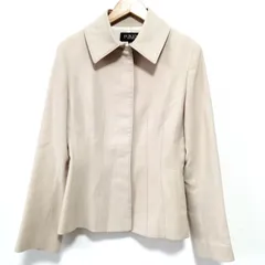 ✨美品✨　FOXEY　BOUTIQUE　フォクシー　ブティック　ジャケット　サイズ40　Mサイズ相当　18946 　ベージュ　485のサムネイル