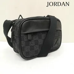 ジョーダン モノグラム カメラバッグ ショルダーバッグ メンズ - ISItems【USED】【古着】【中古】50162800のサムネイル