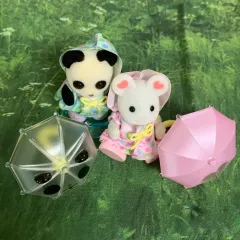 シルバニアファミリー 雨の日のお散歩のサムネイル