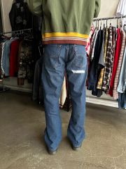 美品】Levi