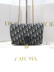 Dior オブリーク 新 サドル チェーンポーチ クロスバッグのサムネイル