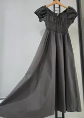 パフスリーブシャーリングロングワンピース新品のサムネイル