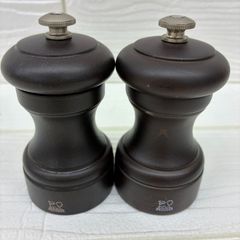 値下げ】Peugeot木製ペッパー・ソルトミルセット台座付き(18、14cm