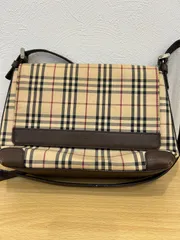 【限定値下げ】BURBERRYショルダーバッグクロスボディのサムネイル