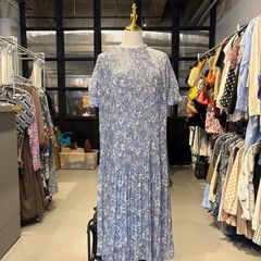 【東あずま店 併売品】 techichi テチチ ワンピース 花柄 総柄 プリーツ ブルー ロング 半袖 お呼ばれ デート オフィスカジュアル 食事会 可愛い お出かけ 上品 ブルーのサムネイル