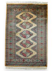 パキスタン手織り絨毯 玄関マット 78×49cm ファインクオリティ 赤基調
