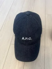A.P.C. アーペーセー ベースボールキャップのサムネイル
