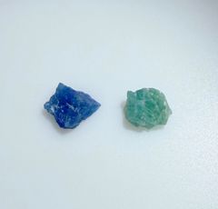 蛍光』 アウイン アウイナイト 藍方石 原石 鉱物標本 天然石 230