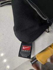 レア】Nike 赤 リュック ハートロゴ y2k - メルカリ
