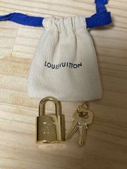 ルイヴィトン】本物 LOUIS VUITTON パドロック 南京錠 LVロゴモチーフ