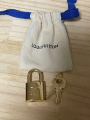正規品 本物 LOUIS VUITTON パドロック 南京錠 鍵2本付きのサムネイル