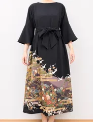 一点物 着物リメイク ロングワンピース ドレス 黒留袖 正絹 飛鶴花文のサムネイル