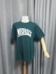 ノルディ グリーン 半袖Tシャツのサムネイル