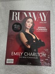 あ*ん様 【非売品】映画『プラダを着た悪魔2』 雑誌RUNWAY 特集号
