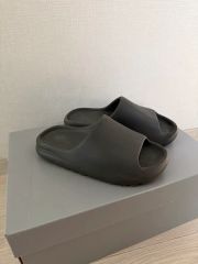 新品未使用 28.5㎝ yeezy slide イージースライド ダークオニキス