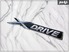 BMW 純正 xDrive リア リヤ トランク エンブレムのみ オーナメント シルバー ステッカー 2/3/4/5/7/8シリーズ X1/X4/X5/X6/X7モデル 棚のサムネイル