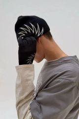 dab着用 been.dirty.a popup ストーン付きブラックビーニー - メルカリ