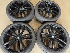 スノータイヤセット！美品！BMW M5（F90）純正ダブルスポーク706M M8