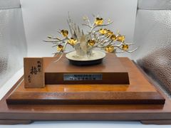 純銀 梅 光則作 純銀製梅 飾り 純銀飾り 梅　銀細工 日本工芸品 工芸品レア 純銀 梅 光則作 純銀製梅 飾り 純銀飾り 梅 銀細工 日本工芸品 工芸品