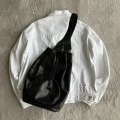 Y'SACCS　イザック　ヨウジヤマモト　ワンショルダーバッグ　ショルダーバッグ　巾着　レザー　ブラックのサムネイル