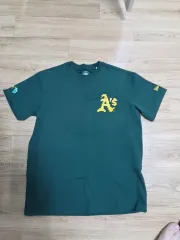 NEW ERA Tシャツのサムネイル