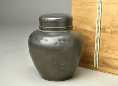 製 茶器 煎茶道具の錫製茶壷 乾茂號造 蔵A6421a】煎茶道具 古錫 茶壷 乾茂號造 唐物 高14㎝×幅11㎝ 754g 箱付