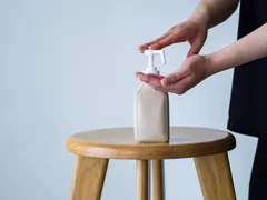 Ron Herman × Biore U Alcohol-based Hand sanitizer & Leather cover ロンハーマン ビオレU 消毒液スプレー レザーカバーのサムネイル