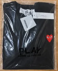 COMME des GARCONS PLAY 半袖Tシャツ ブラック ハート ワッペンのサムネイル