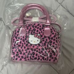 ZARA Hello Kitty フェイス型 ボアバッグ ZARA Hello Kitty フェイス型 ボアバッグ - メルカリ