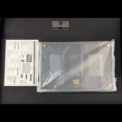 with:D カードディスプレイ 3連 ウッドボード UVカット アクリル