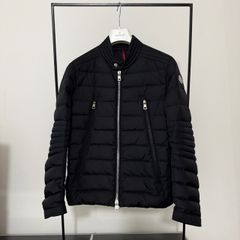 モンクレール AMIOT アミオット 1ブラック ライダース MONCLER - メルカリ