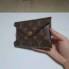 100%/正規品 Louis Vuitton ルイヴィトン キー切り紙 中サイズのサムネイル