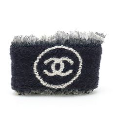 CHANEL ココマーク リストバンド 紺色 伸縮タイプ シャネル - メルカリ