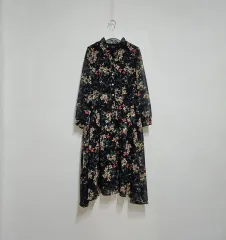 DAKS フラワー ロング丈ワンピースのサムネイル