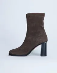 トップショップ レディース シューズ ブーツ・レインブーツ スエード アンクル ブーツ ヒール Topshop Nellie suede heeled ankle boots in chocolateのサムネイル