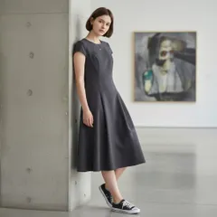 Reflect リフレクト 半袖フレアワンピース 11AR ネイビー M〜L相当 ポリエステル 膝丈 春夏 オフィスカジュアル 通勤 お出かけ レディース きれいめのサムネイル