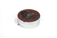 美術品・アンティーク・コレクション ピルケース イルカ アクセサリー