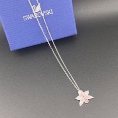 美品】スワロフスキー ダイナミック ゴールド 5連サークル ネックレス 