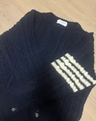 A級/新モデル/5 Thom Browne トム・ブラウン ネイビー アラン ドネガル ケーブル ニット 5サイズ 新モデルのサムネイル