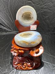天然瑪瑙 聚宝盆 646g ペア原石 木製台座付き - メルカリ
