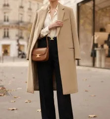 レディース CELINE セリーヌ キャメル ウールコートのサムネイル