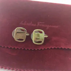 サルヴァトーレ フェラガモ  FERRAGAMO ヴァラモチーフ イヤリング　イタリア製のサムネイル