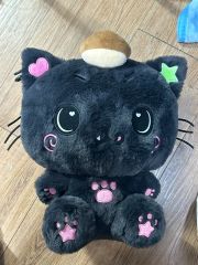 黒白ネコぬいぐるみポーチ - メルカリ