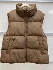 送料無料！！GU  ジーユー　美品！！メンズ中綿ベスト　シンプルデザイン　ブラウン　size XL  #80709MOUGのサムネイル